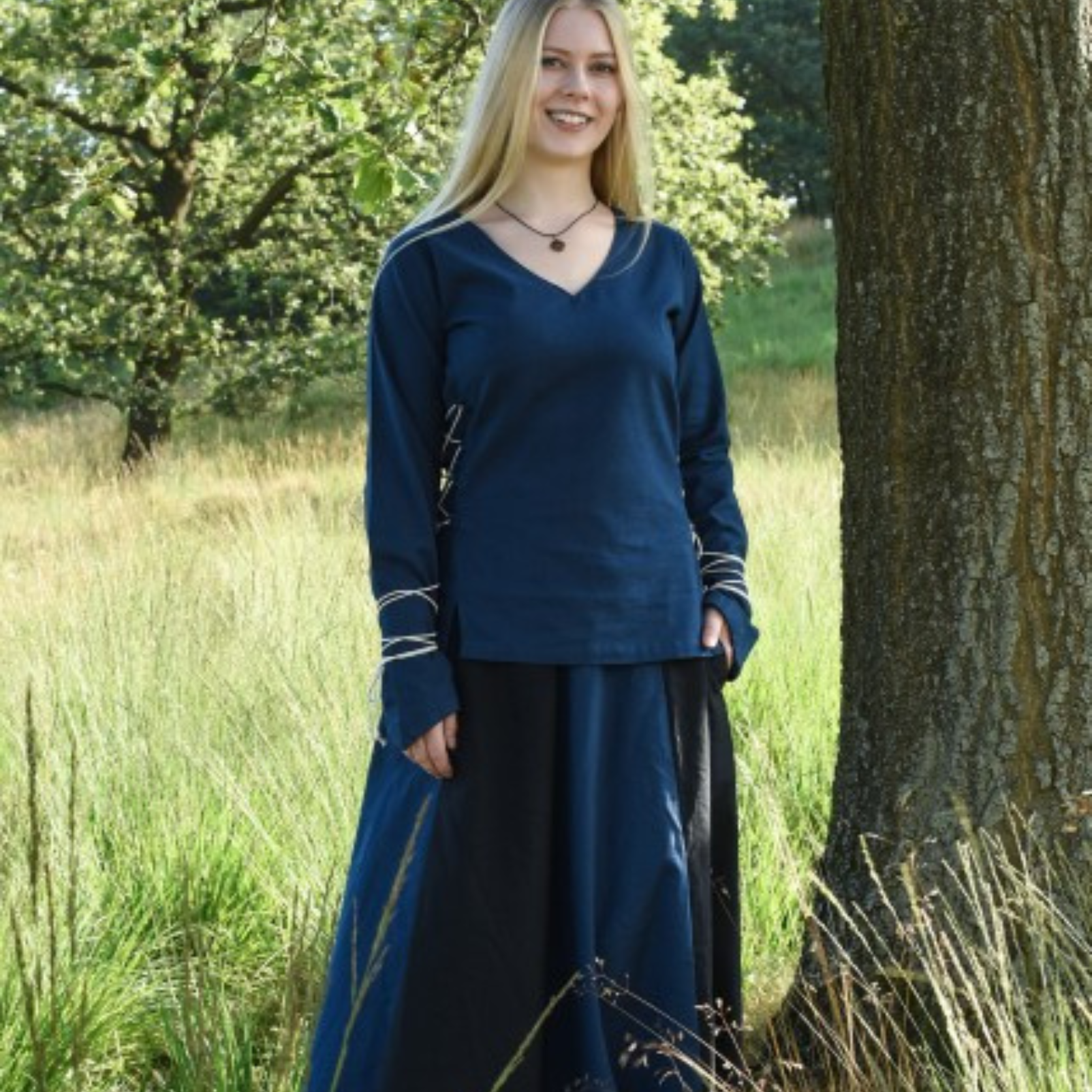 Mittelalter Bluse Aila mit Schnürung, blau