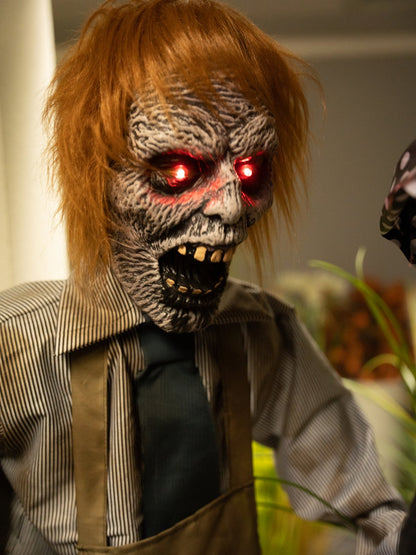 EUROPALMS Halloween Figur Zombie mit Kettensäge, animiert, 170cm