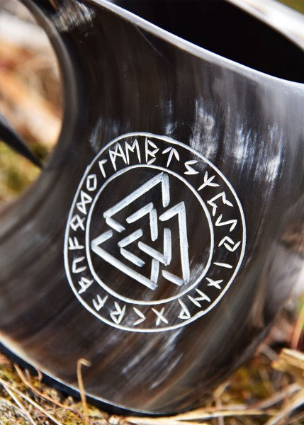 Bierkrug aus Horn - Valknut