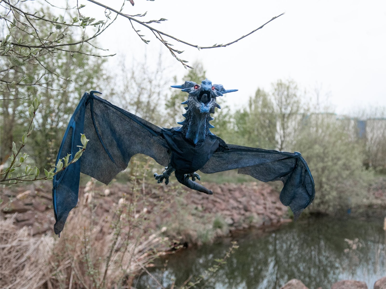 EUROPALMS Halloween Flying Dragon, animiert, blau, 120cm