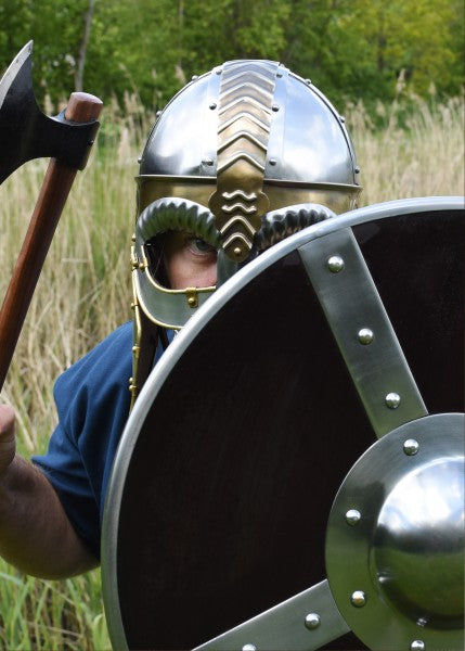 Brillenhelm Beowulf mit Wangenklappen und Kettenbrünne